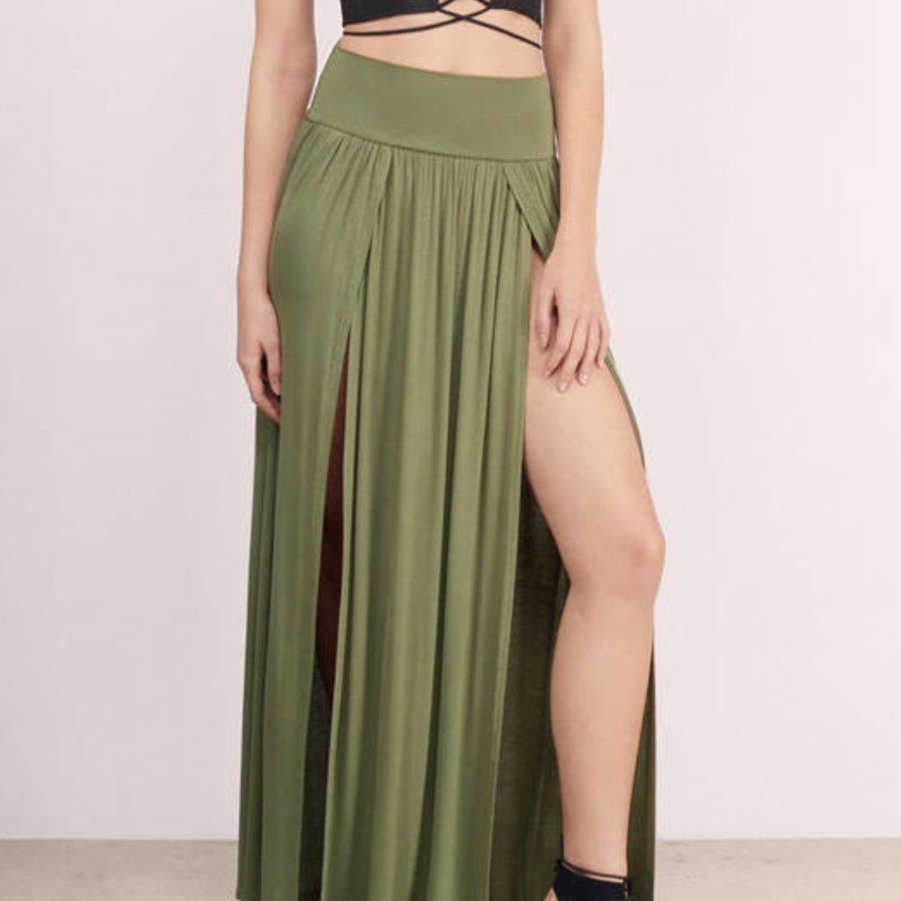 Lani Double Slit Maxi Skirt In Black - Tobi - Size Medium - NWT